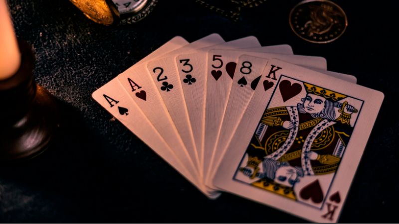 Mẹo Chơi Poker Với Dealer Thật Hiệu Quả